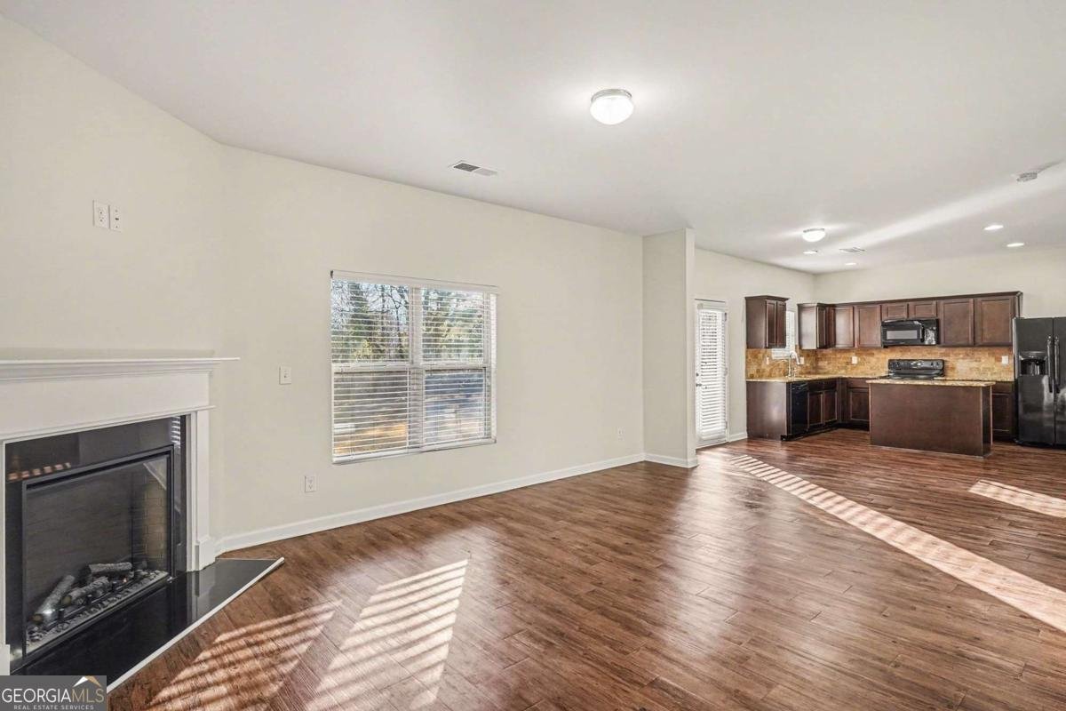 164 Mary Jane Lane Covington - Photo 7