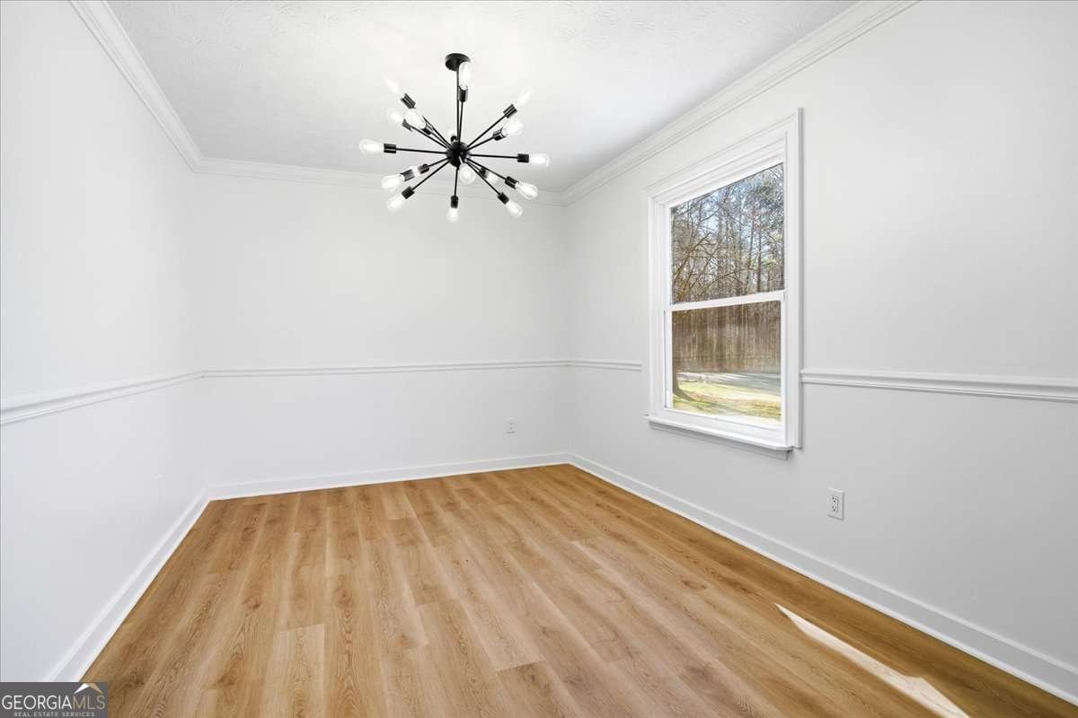 670 Stonehedge Drive Stone Mountain - Photo 8