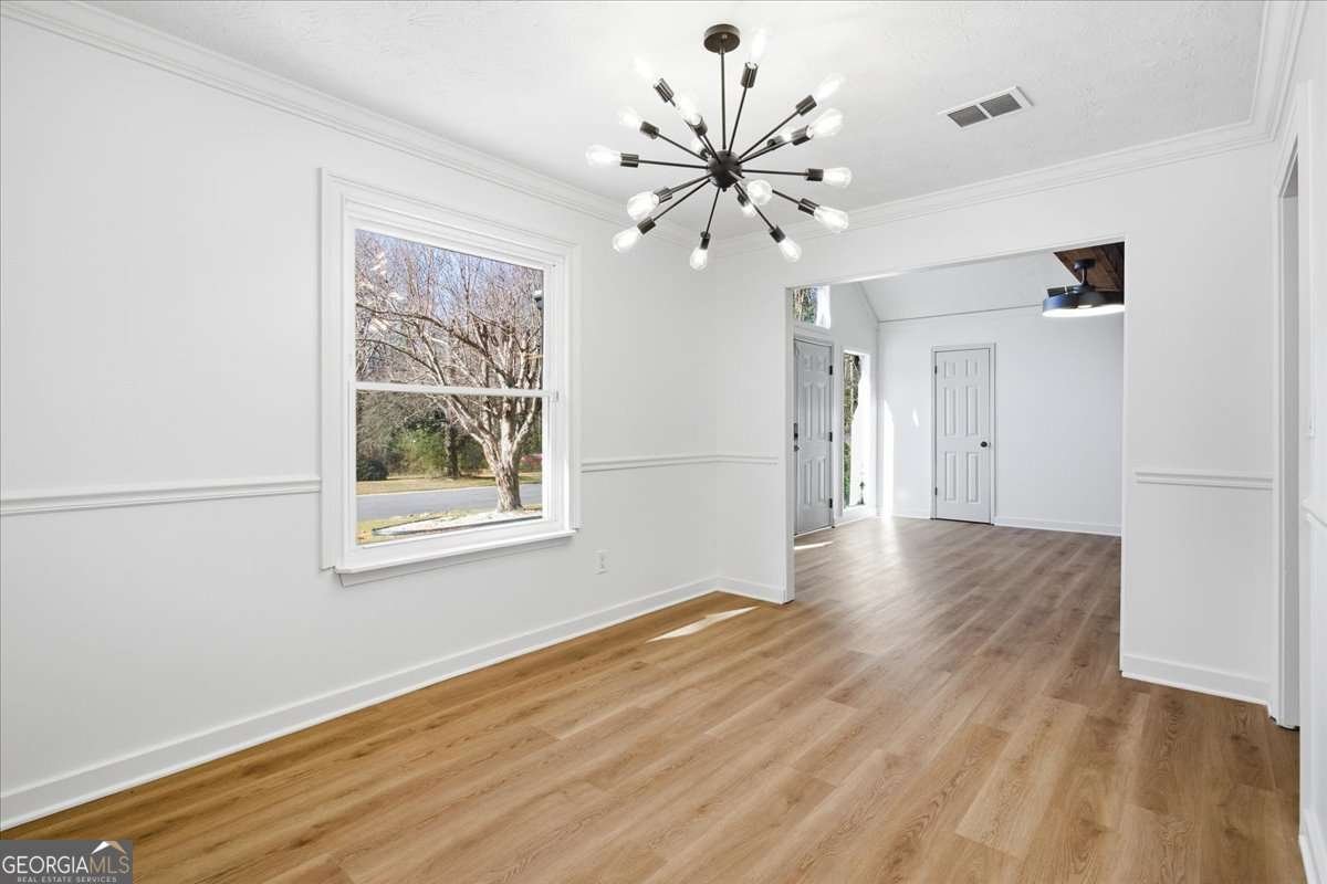 670 Stonehedge Drive Stone Mountain - Photo 9