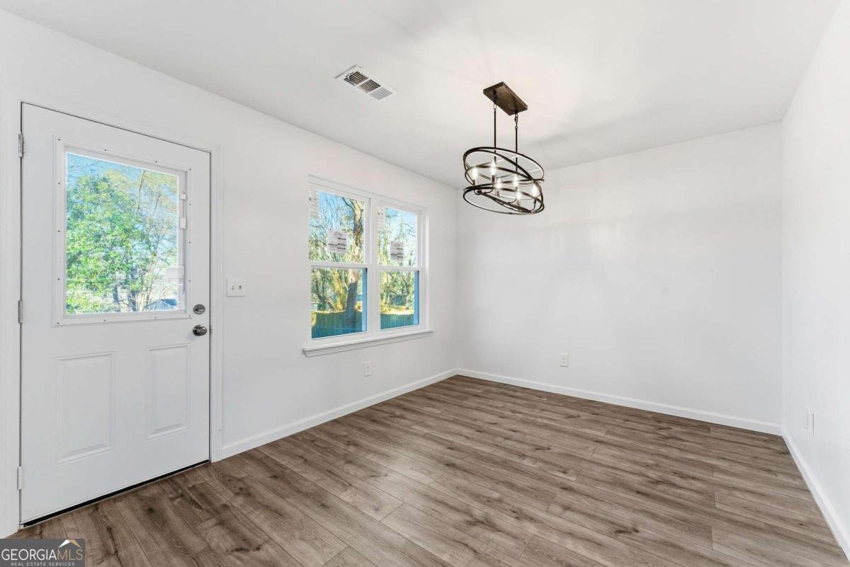 922 Fox Valley Court Stone Mountain - Photo 6