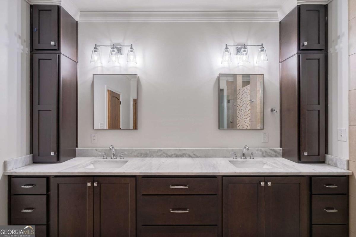 1040 Lake Drive Greensboro - Photo 23