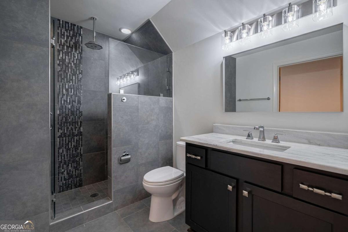 1040 Lake Drive Greensboro - Photo 35