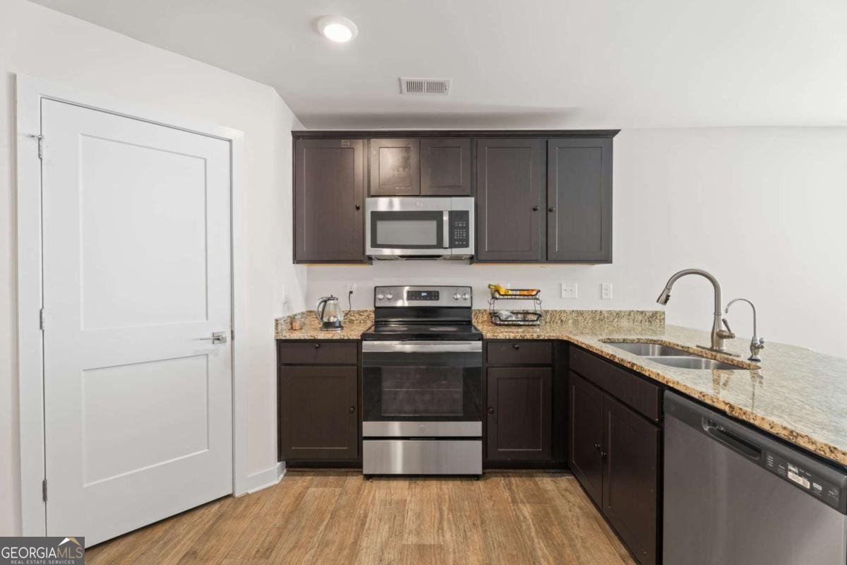 1149 Bluecoat Circle Hampton - Photo 7