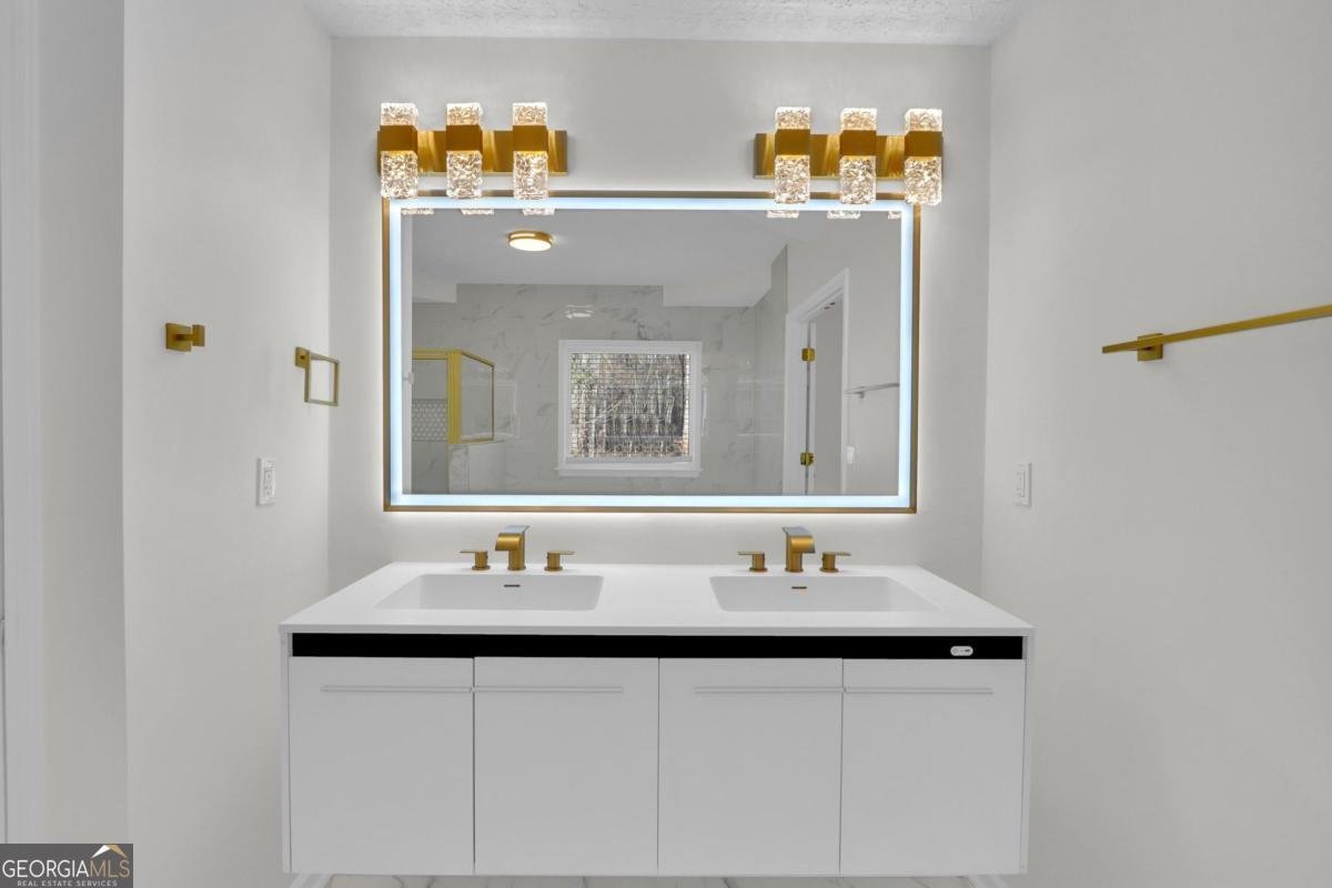 3760 Mountain Cove Road Snellville - Photo 10