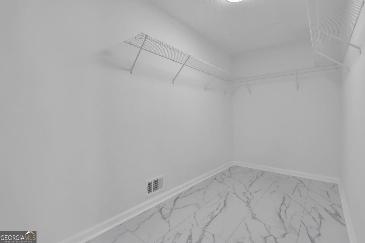 3760 Mountain Cove Road Snellville - Photo 11