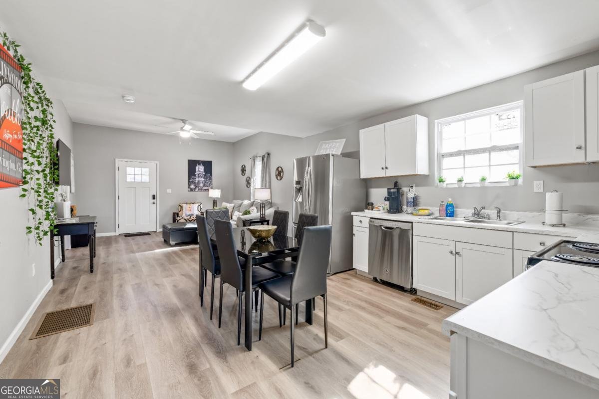 2220 Lee Street Covington - Photo 9