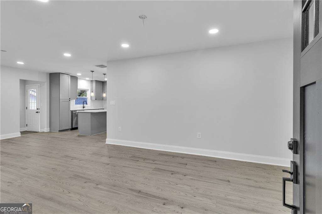 514 Glendale Road Scottdale - Photo 9