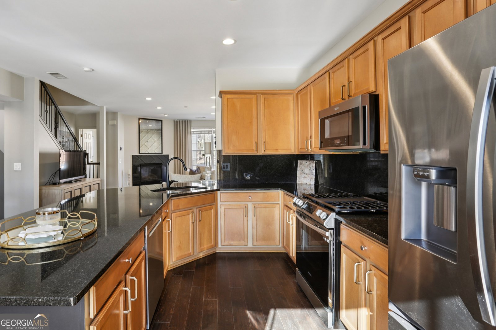 3758 Chattahoochee Summit Drive Atlanta - Photo 7