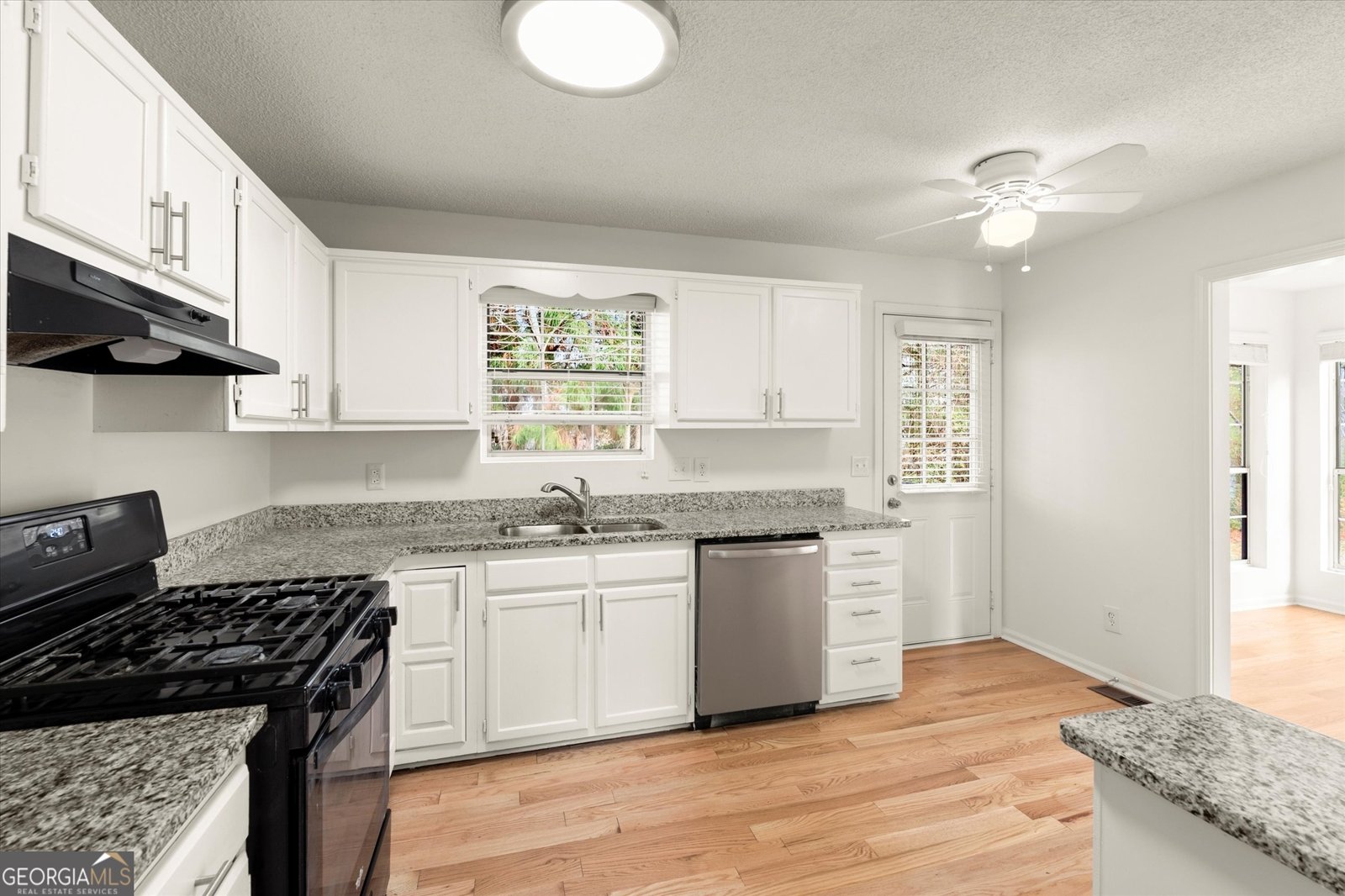 5984 Brookside Court Mableton - Photo 8