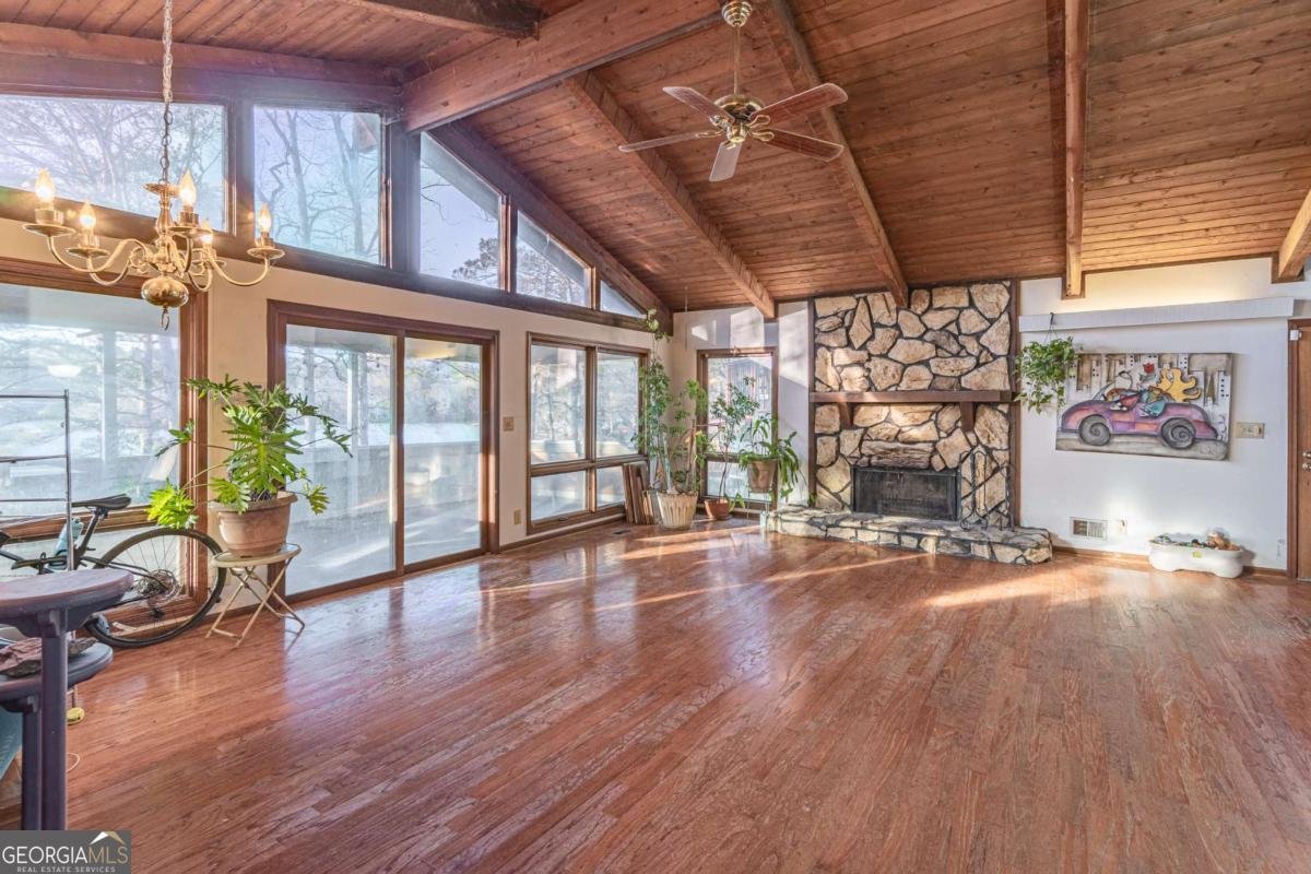 8704 Lake Drive Snellville - Photo 9