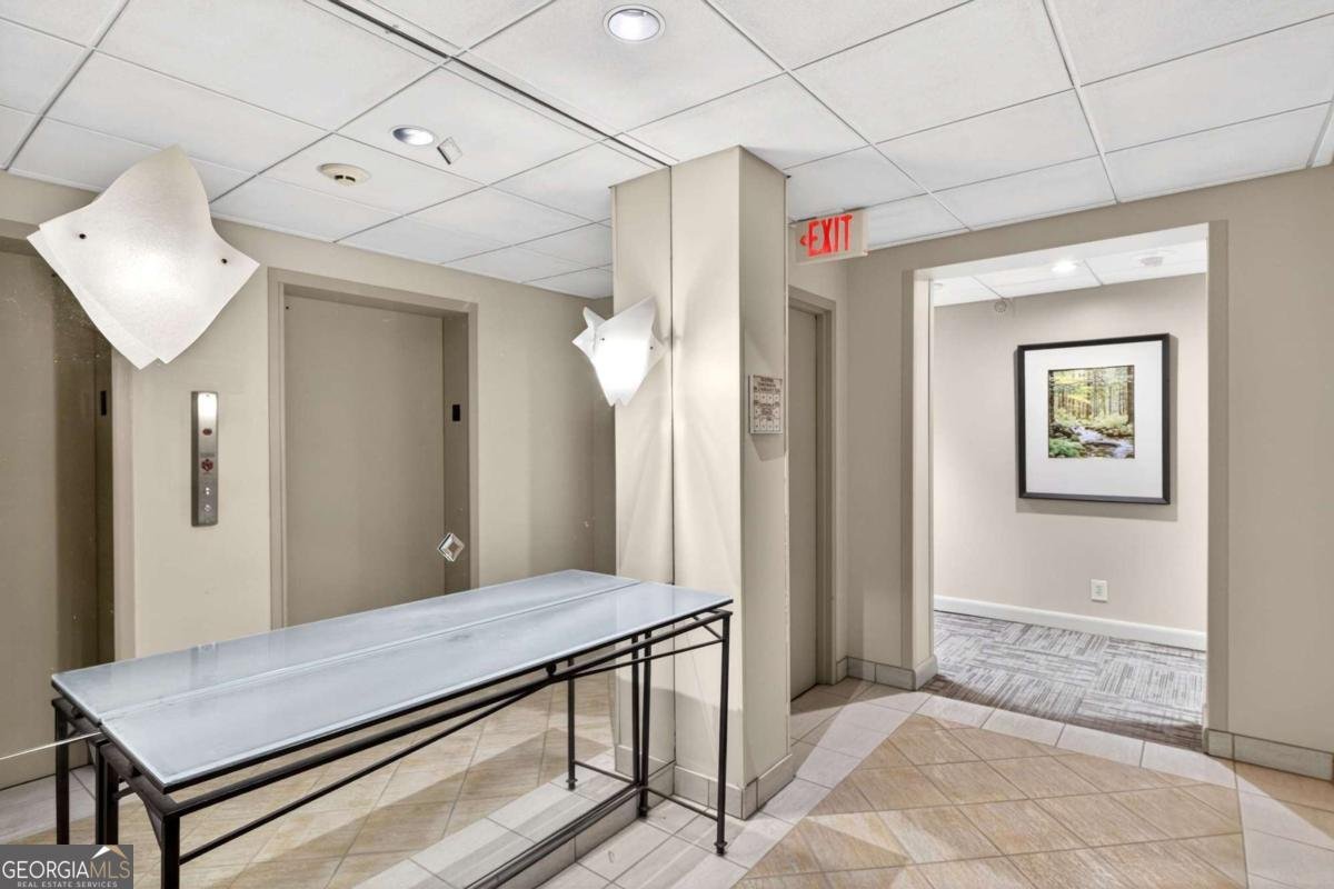 2285 Peachtree Road Atlanta - Photo 19