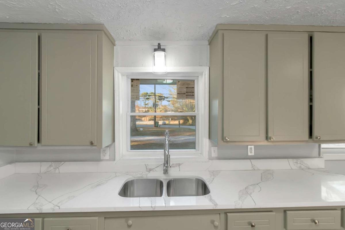 1829 Joy Lake Road Morrow - Photo 12