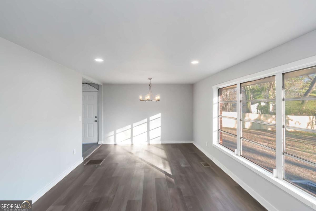 1829 Joy Lake Road Morrow - Photo 8