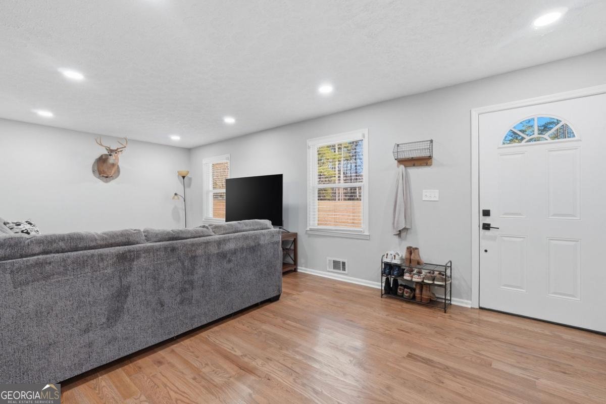 650 Oakdale Road Canton - Photo 7