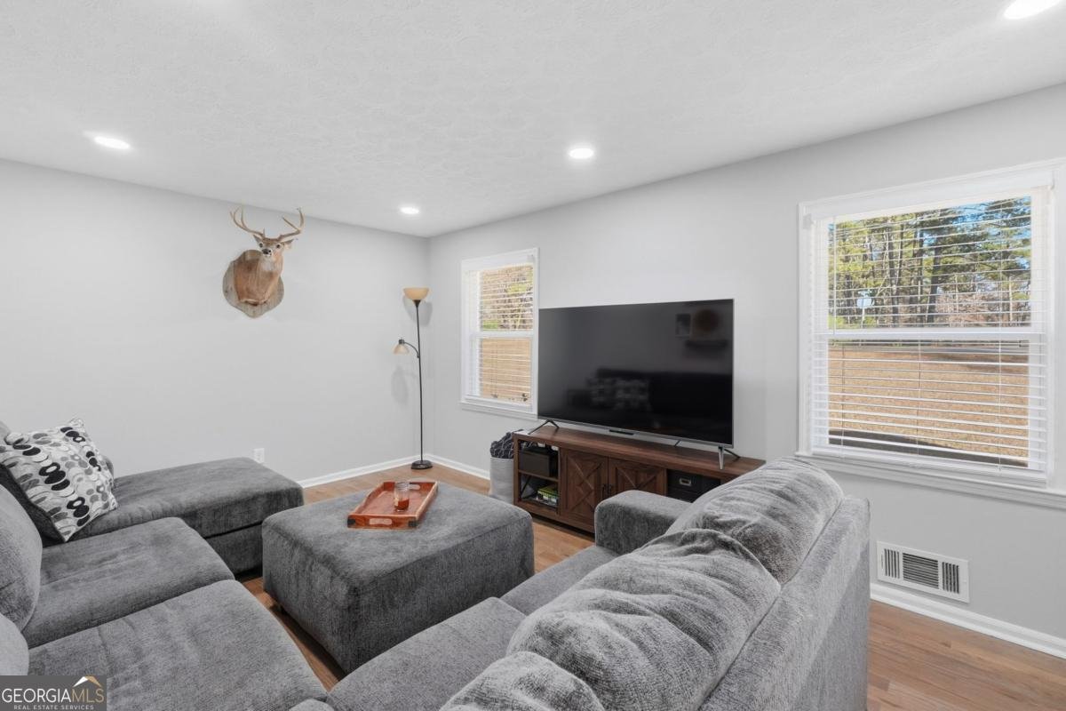 650 Oakdale Road Canton - Photo 8