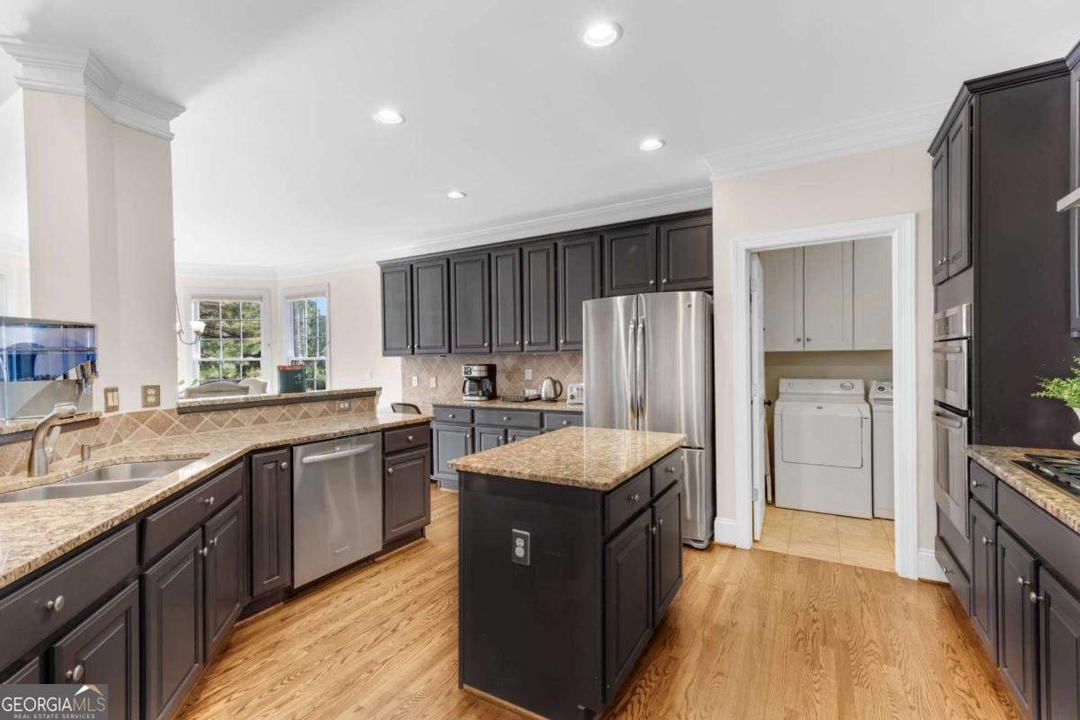 130 Wyndlam Court Johns Creek - Photo 16