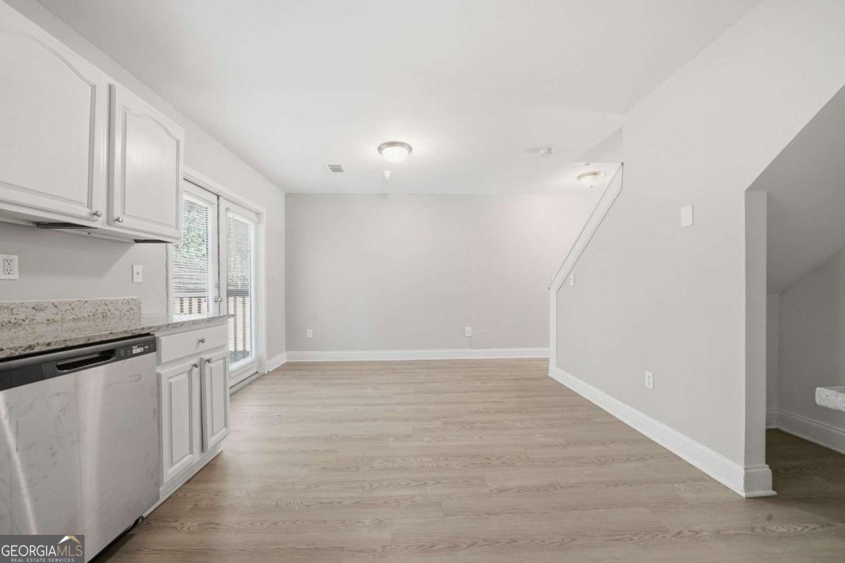 1240 Pinedale Circle Conyers - Photo 19