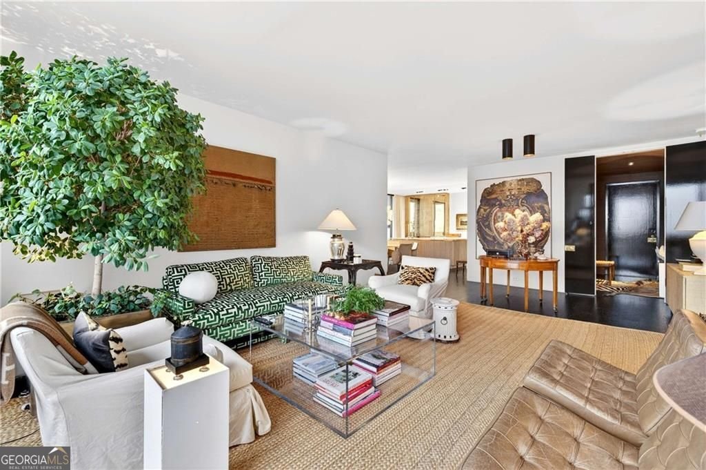 2575 Peachtree Road Atlanta - Photo 13