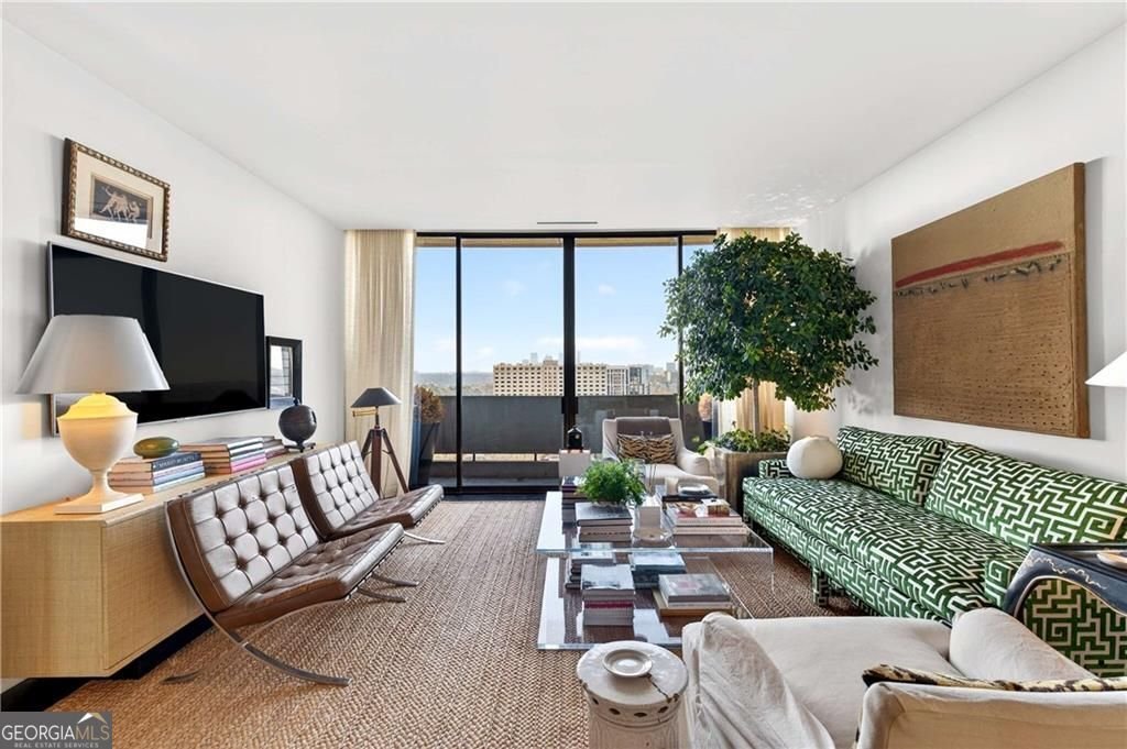 2575 Peachtree Road Atlanta - Photo 5