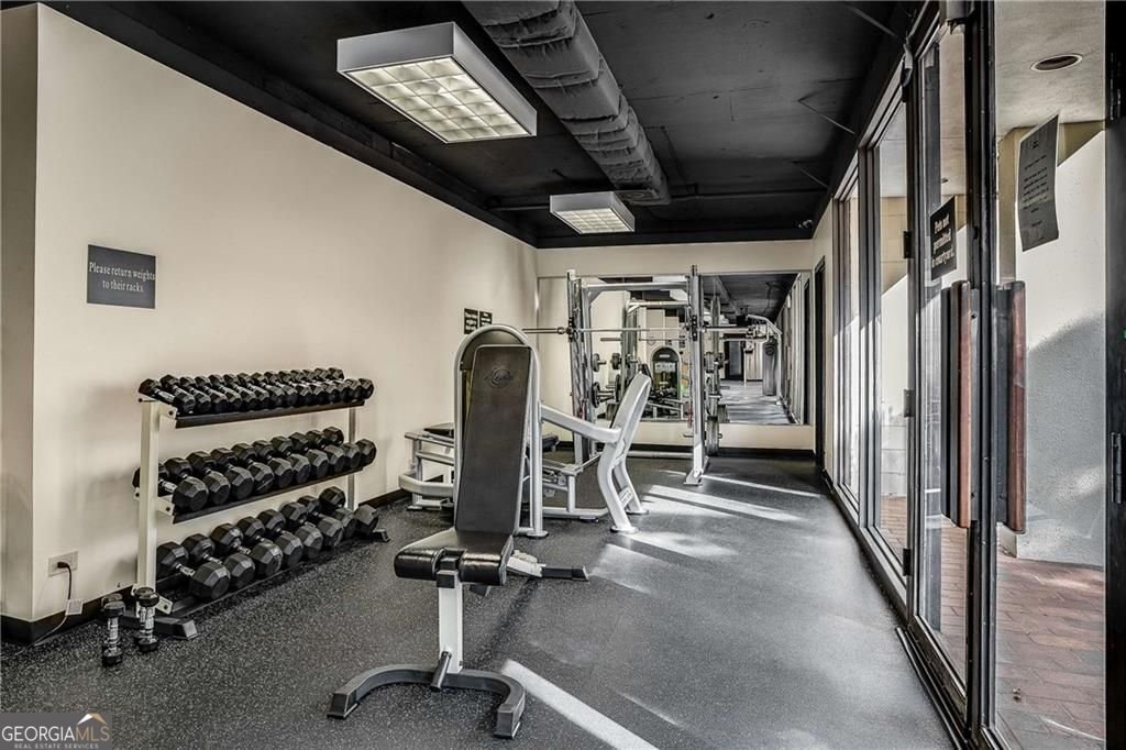 2575 Peachtree Road Atlanta - Photo 70