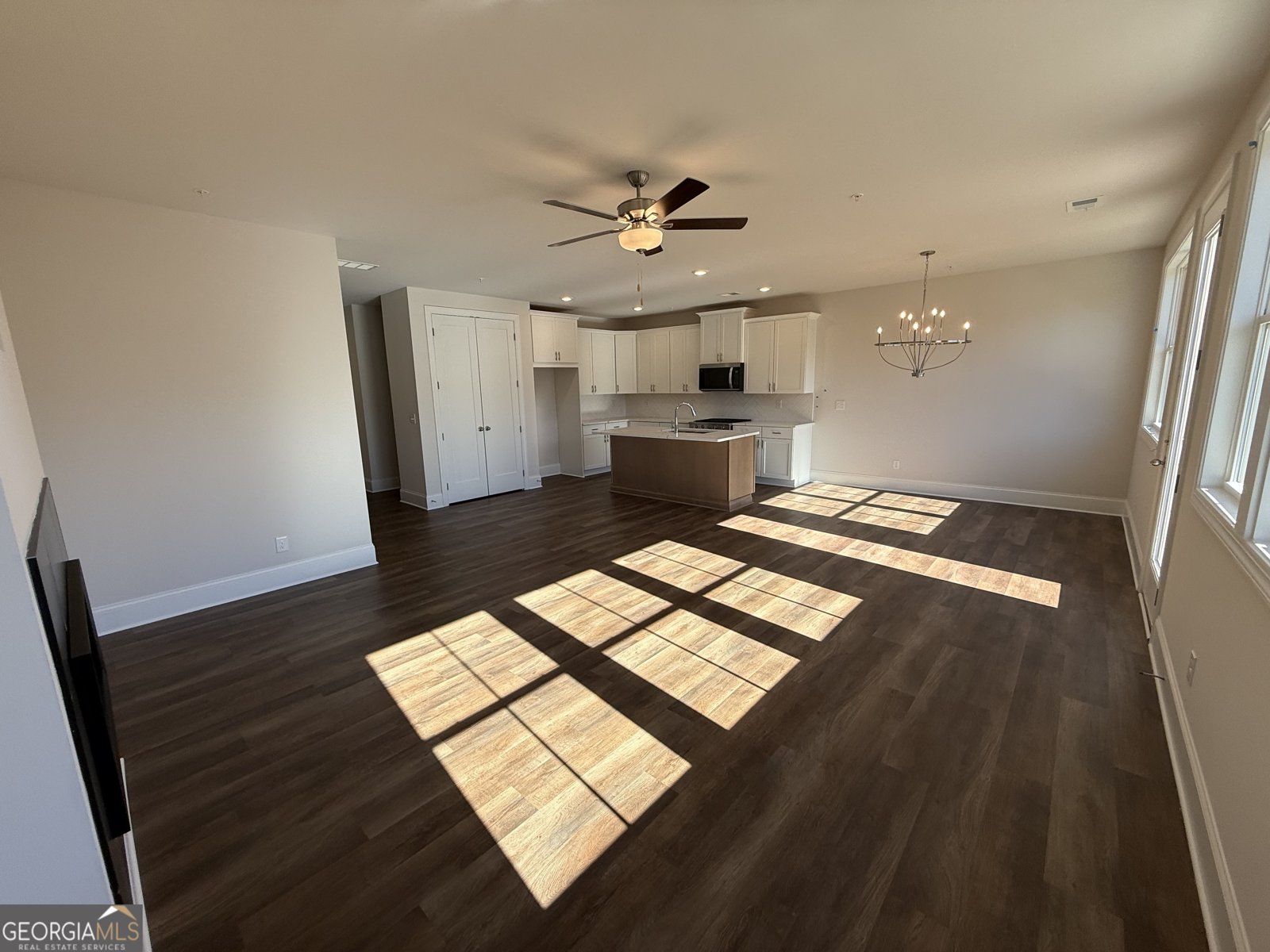 935 Crestmanor Drive Marietta - Photo 6