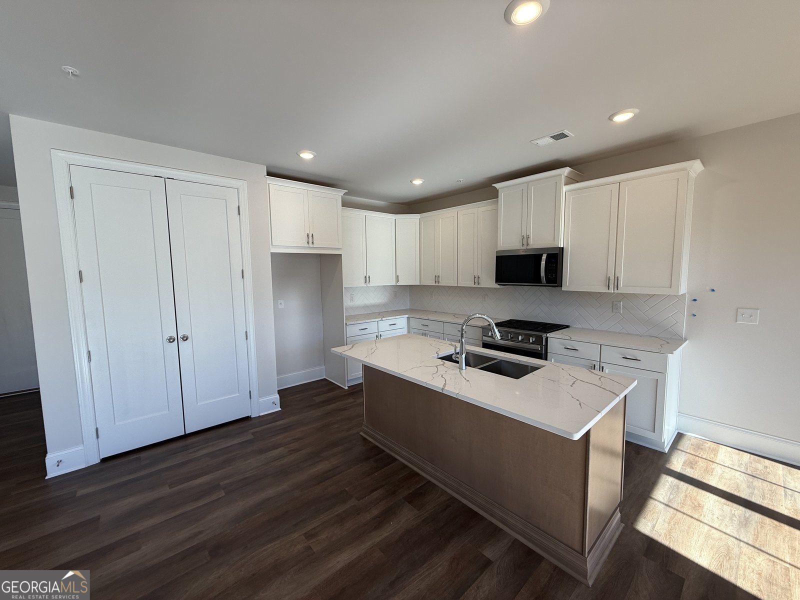 935 Crestmanor Drive Marietta - Photo 7