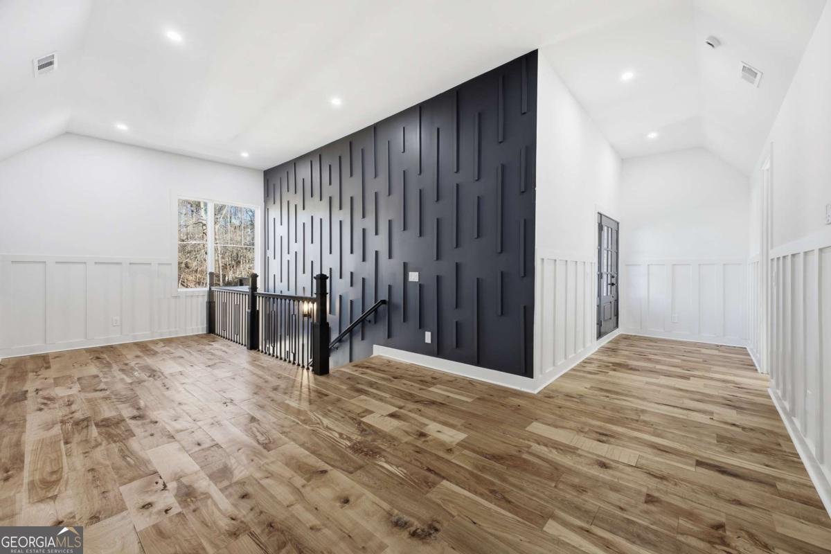 6465 Yacht Club Road Flowery Branch - Photo 33