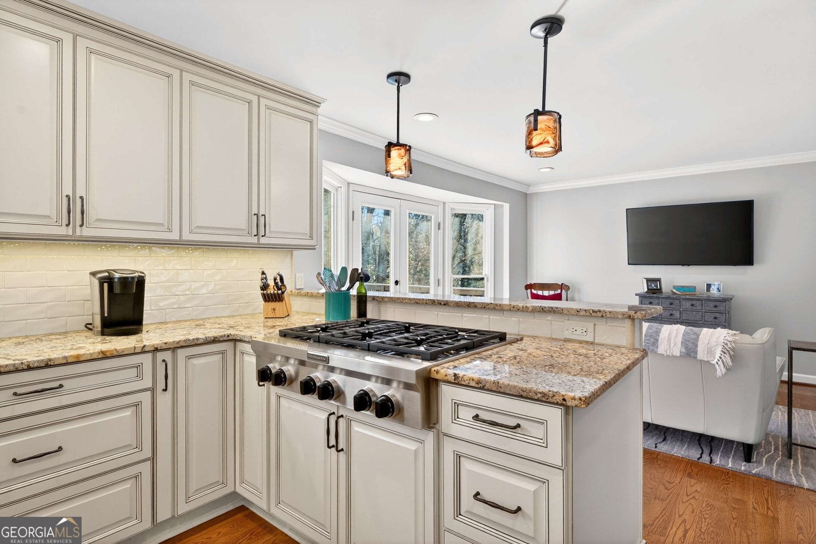 7745 Dunvegan Close Sandy Springs - Photo 11