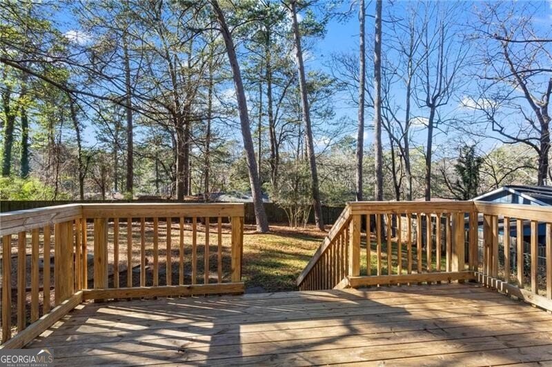 2197 Stockbridge Drive Atlanta - Photo 19