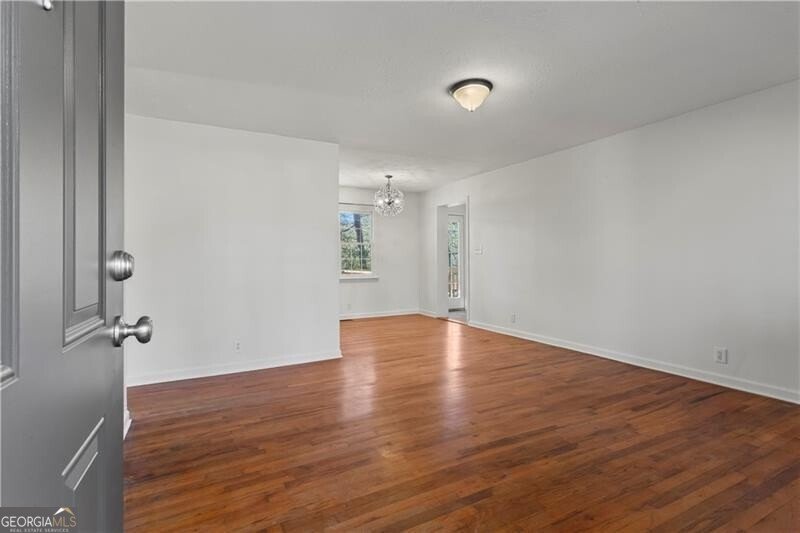 2197 Stockbridge Drive Atlanta - Photo 6