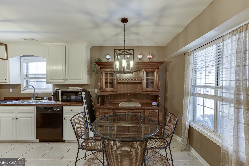 845 Ashley Court Monroe - Photo 8