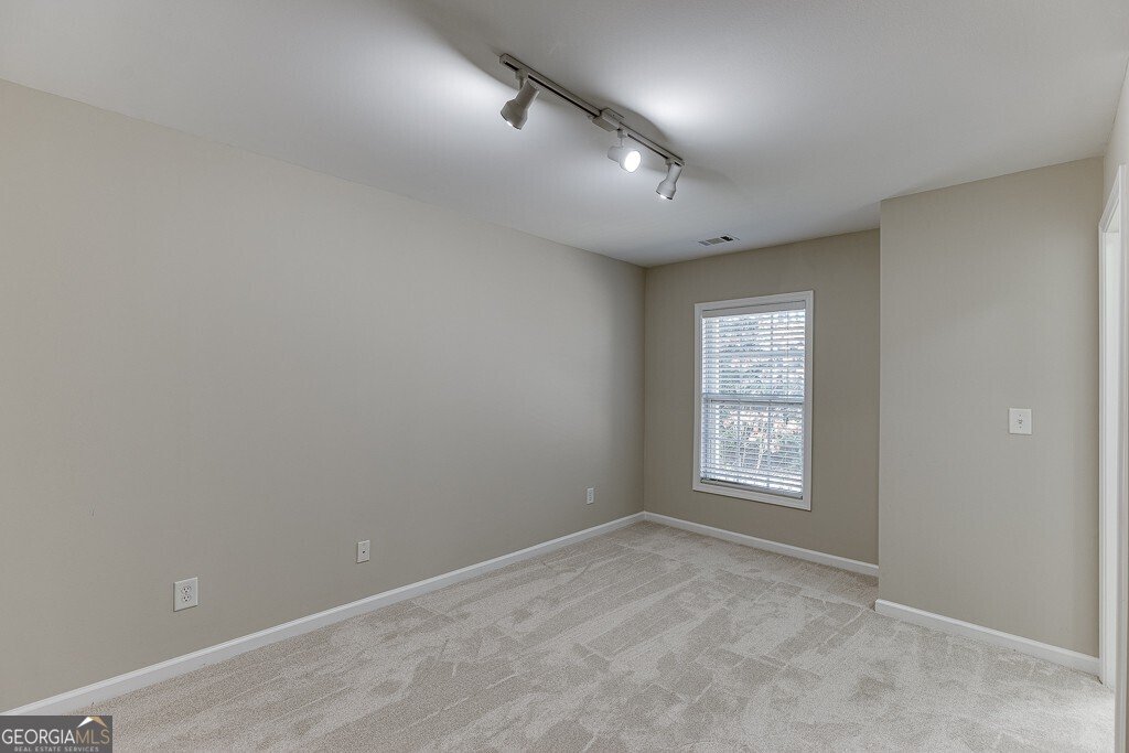 2370 Strand Avenue Lawrenceville - Photo 22