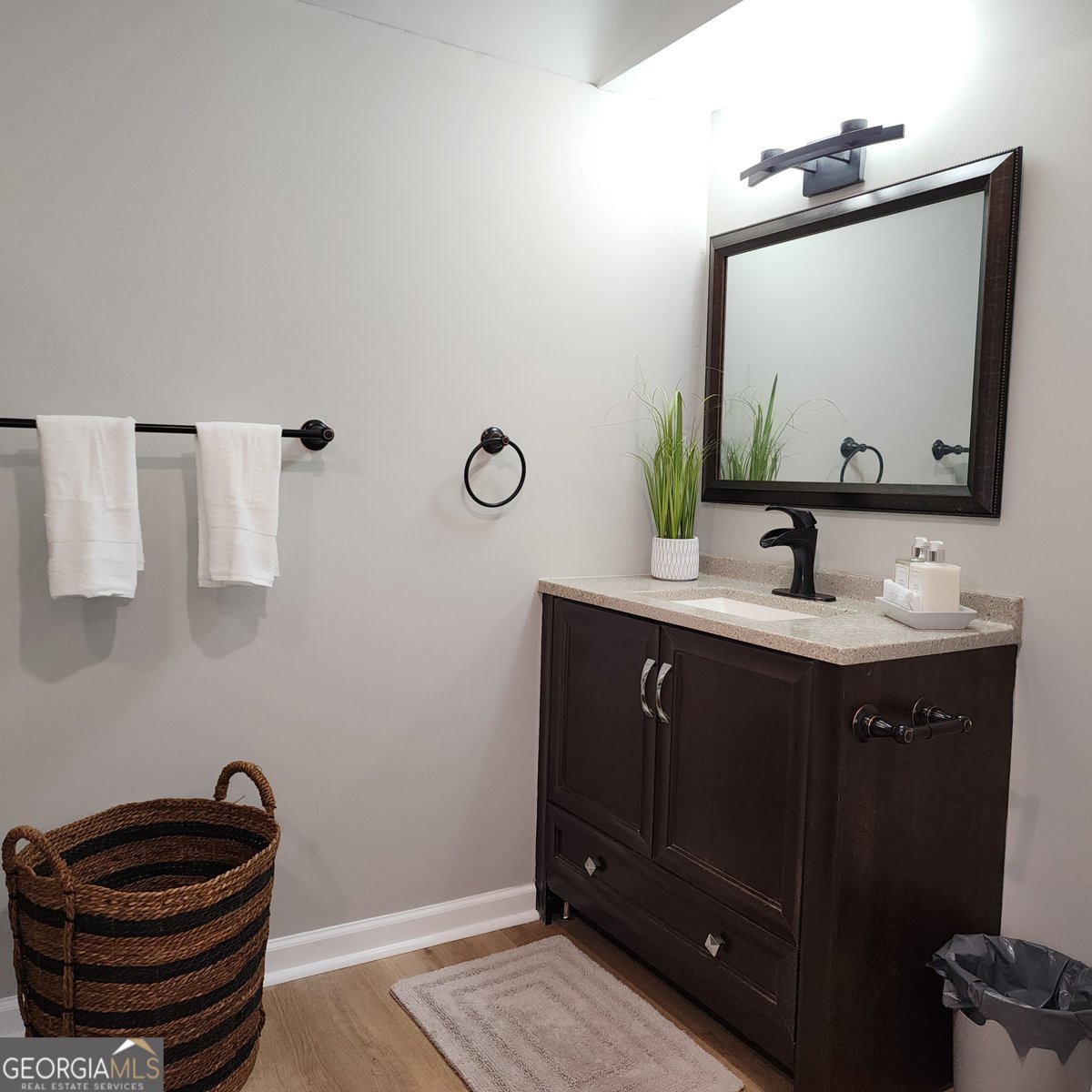 1301 Cambridge Avenue East Point - Photo 11