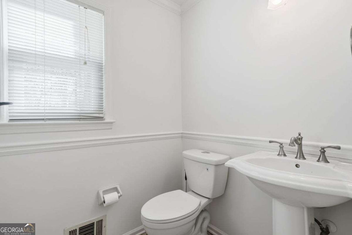 130 Spring Ridge Court Roswell - Photo 10