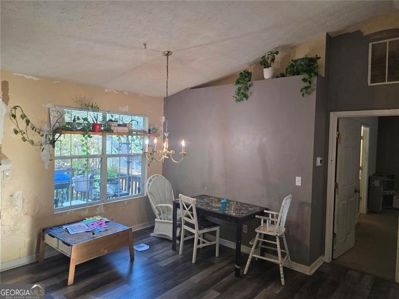 828 Tradd Court Stone Mountain - Photo 6