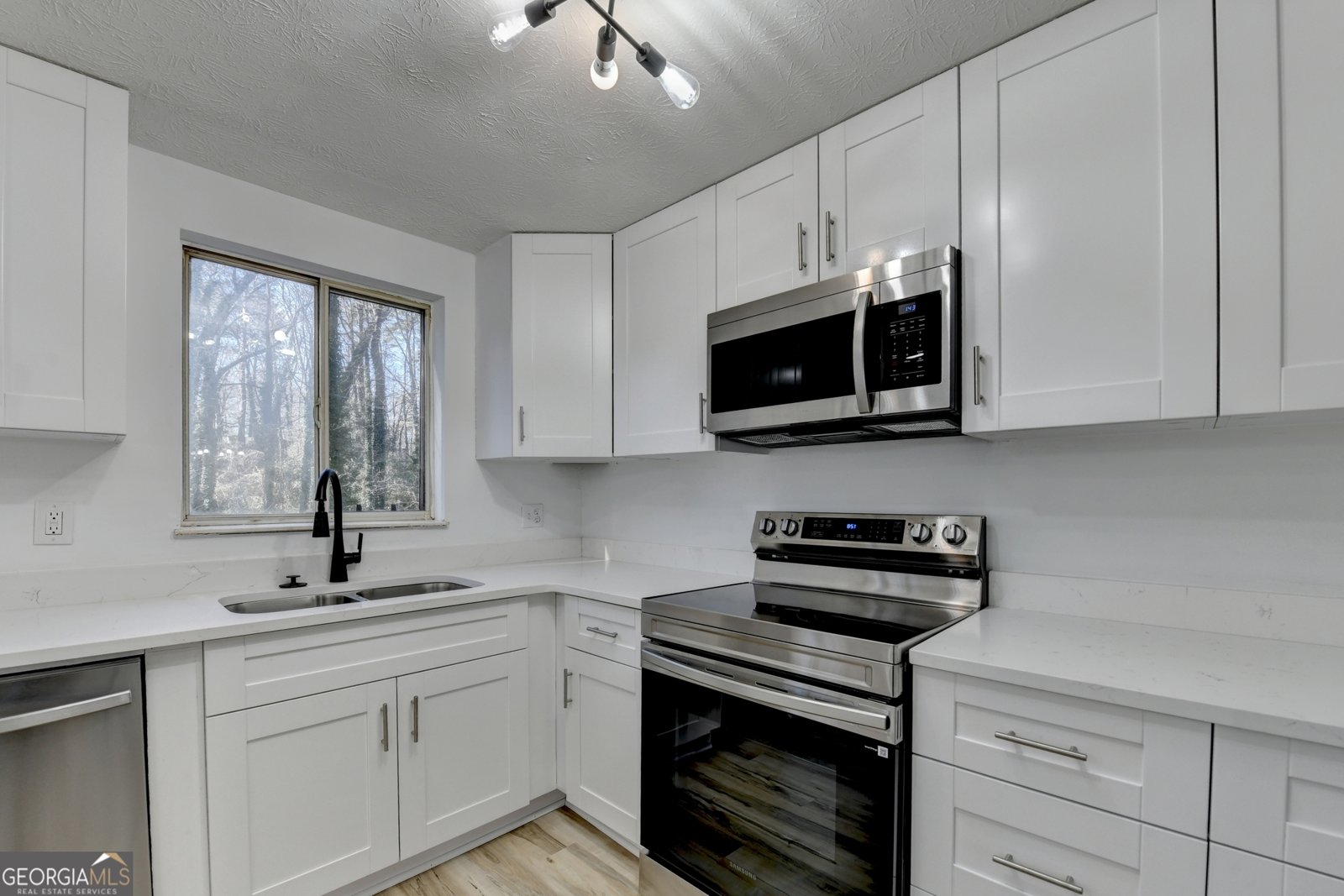 1018 Martin Road Stone Mountain - Photo 18