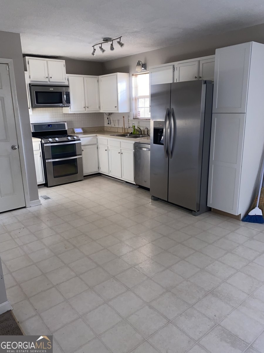 3732 Winding Trail Court Douglasville - Photo 4