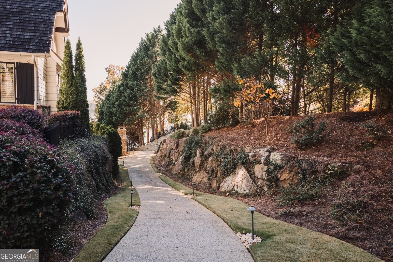 8819 Ford Lane Gainesville - Photo 1