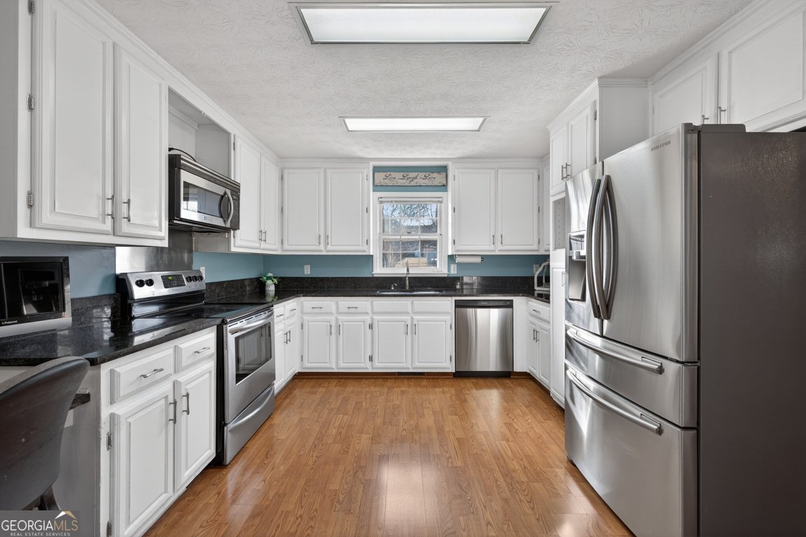 1213 Temple Johnson Road Loganville - Photo 12