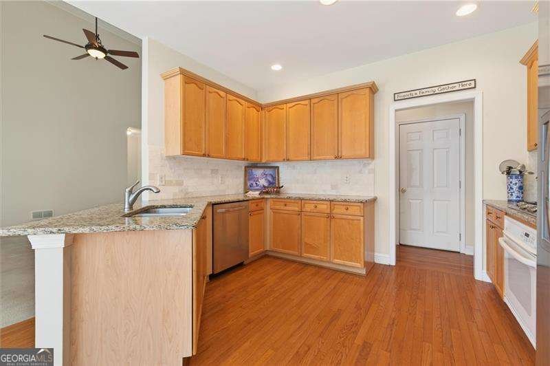 103 Oak Hill Court Canton - Photo 17