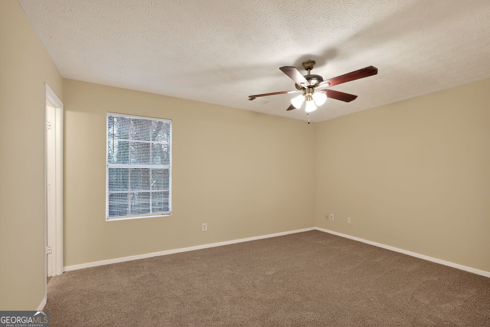 4616 Garden Hills Drive Stone Mountain - Photo 15