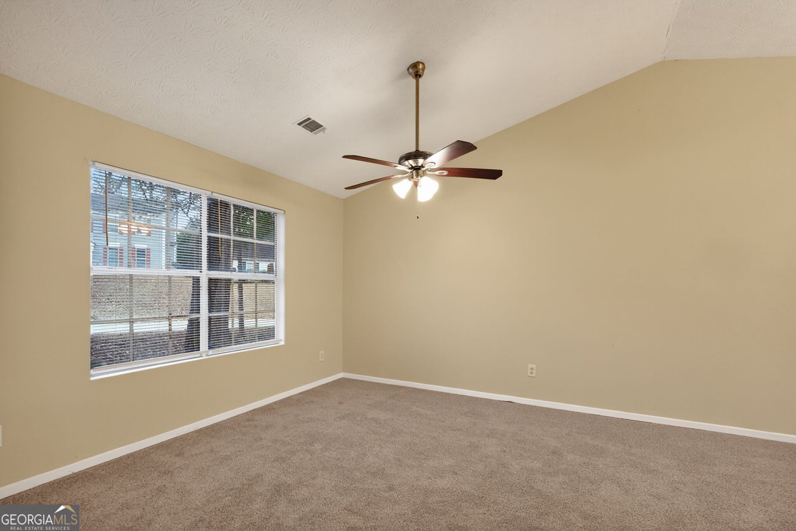 4616 Garden Hills Drive Stone Mountain - Photo 18