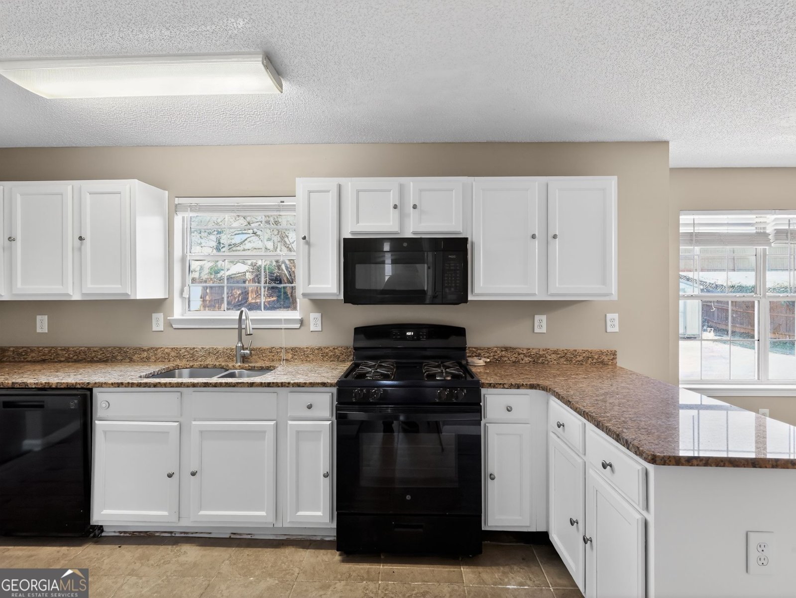 4078 English Valley Drive Ellenwood - Photo 10