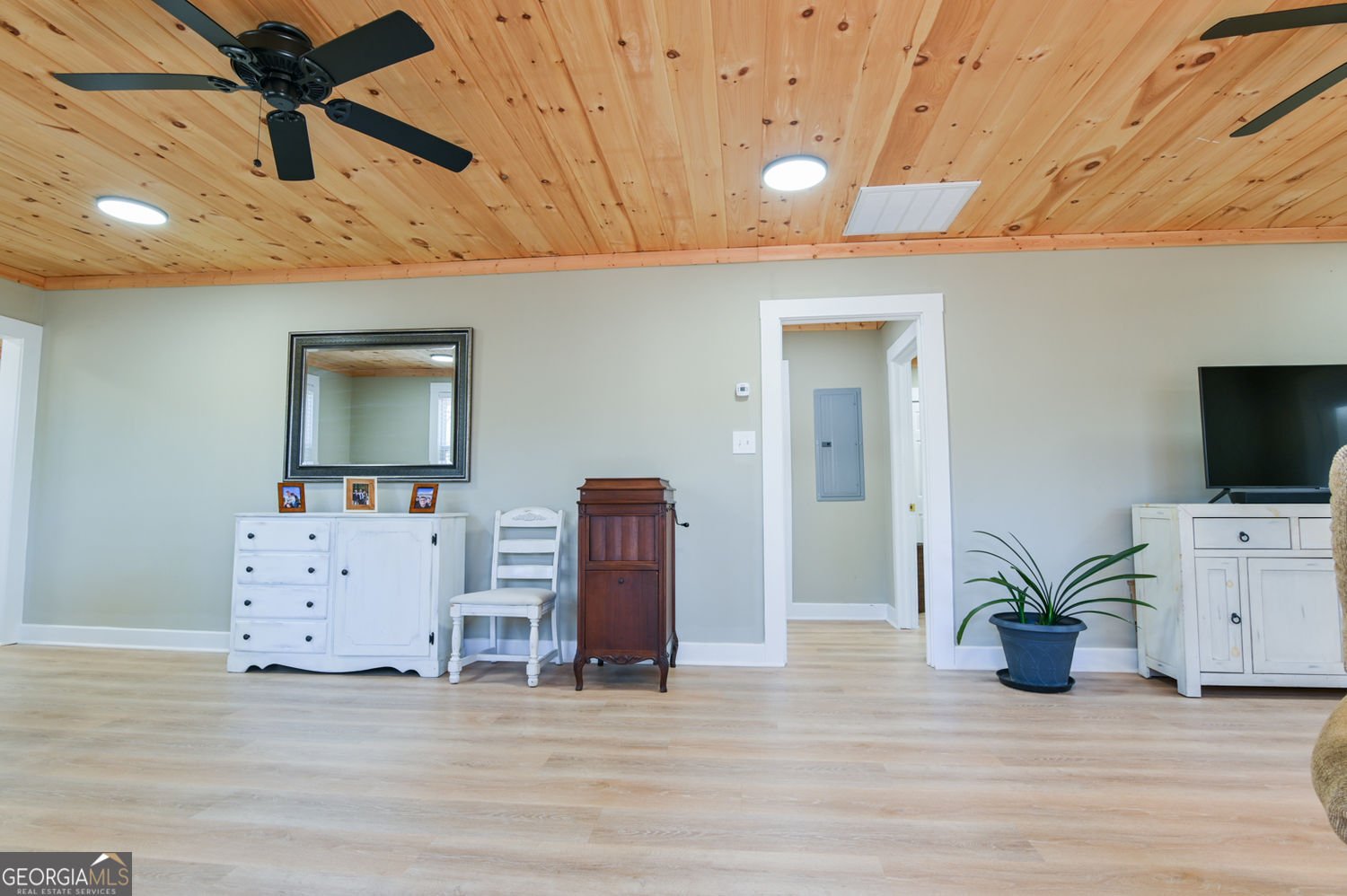 1160 Moody Street Union Point - Photo 10