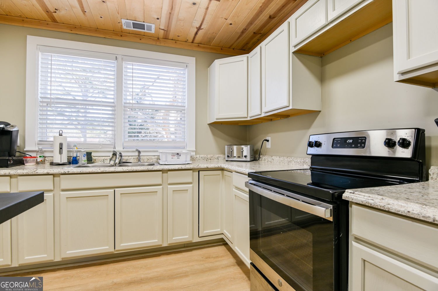 1160 Moody Street Union Point - Photo 16