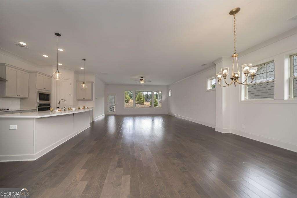 745 Calbert Circle Marietta - Photo 9