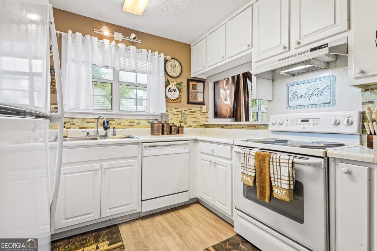 1241 Larkwood Drive Jonesboro - Photo 6