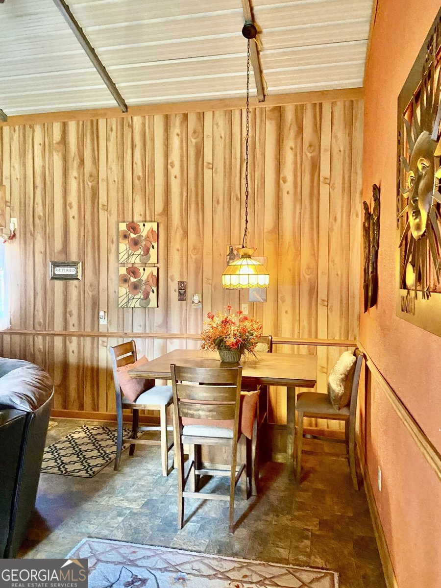 670 Jefferies Road Shady Dale - Photo 11