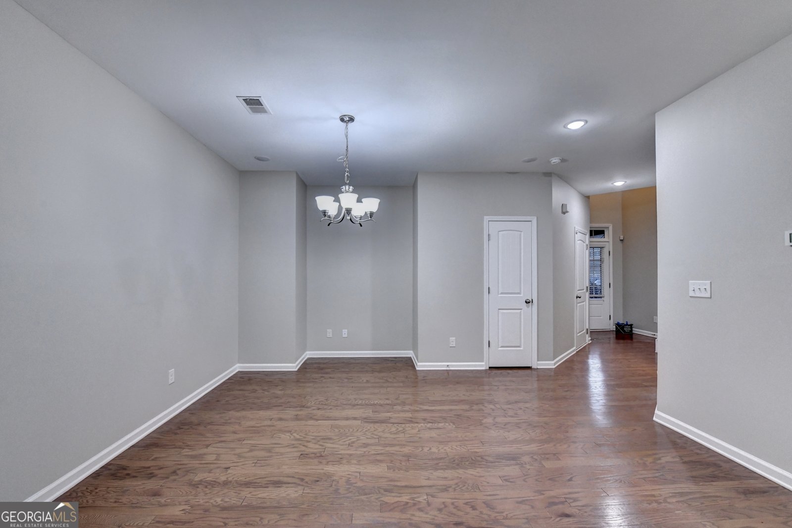 5805 Sheppard Drive Cumming - Photo 8