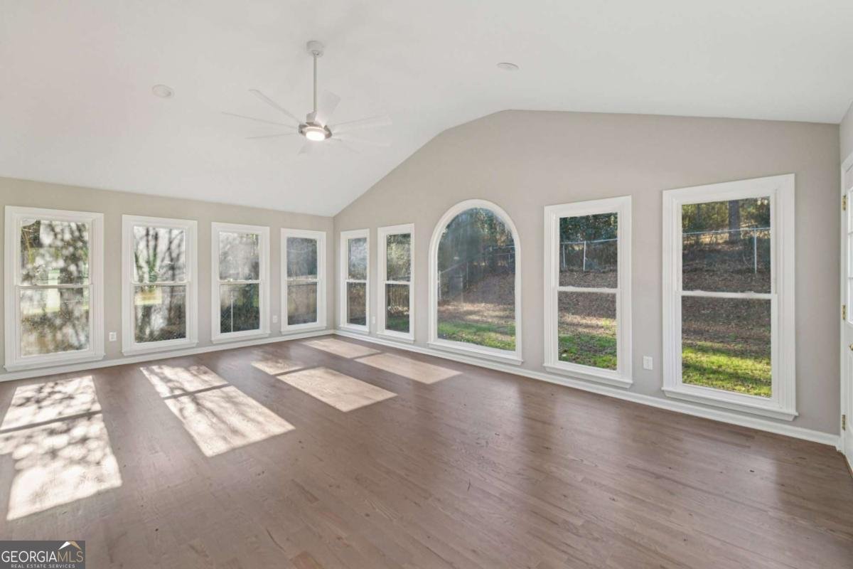 4658 Robie Road Lilburn - Photo 11